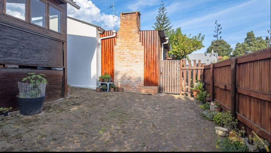5 Bedroom Property for Sale in Denneoord Western Cape